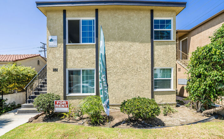Pictures of Multifamily property located at 181 Argonne Ave, Long Beach, CA 90803 for comps - image #1