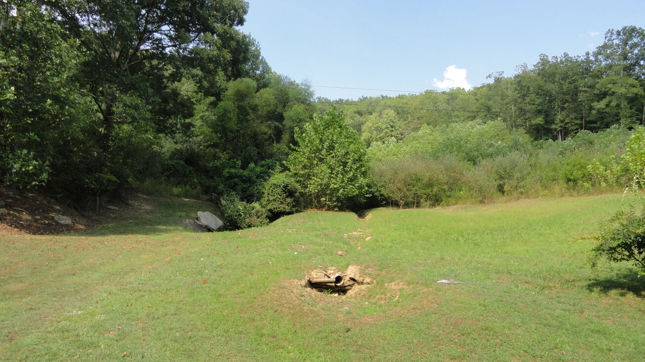 Garrett's Fork Rd, Chapmanville, WV 25508