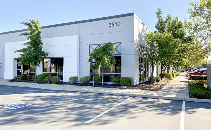 Pictures of Office property located at 2540 Warren Dr, Rocklin, CA 95677 for comps - image #1