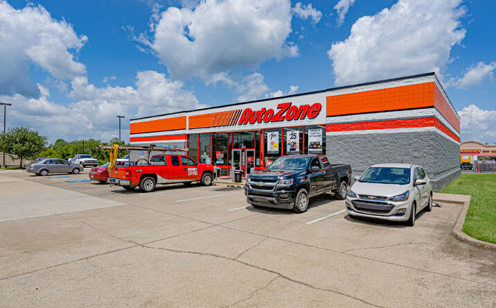 image of property at 856 N ELLINGTON PKWY Lewisburg TN 37091-2271