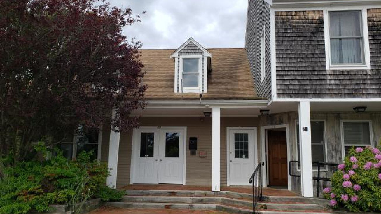 3 Main St, Eastham, MA 02642