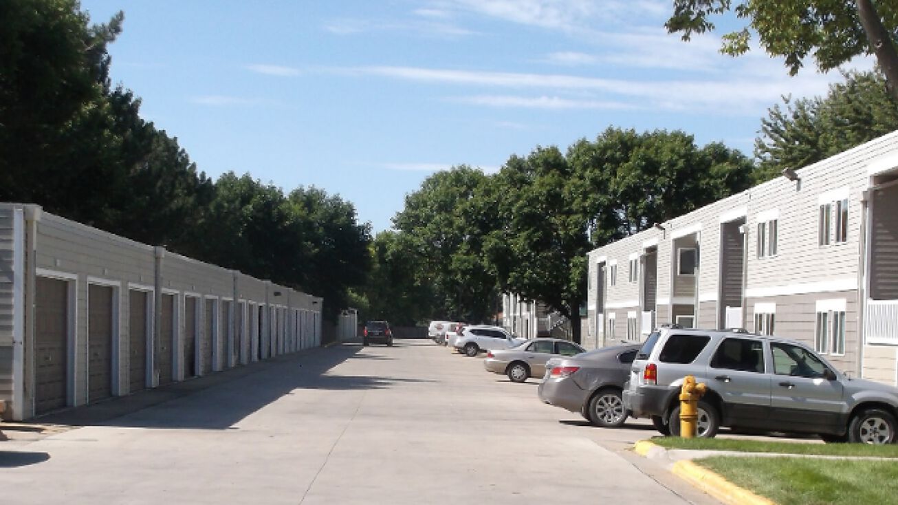 1902 N Dakota St, Aberdeen, SD 57401 Multifamily Property for Sale