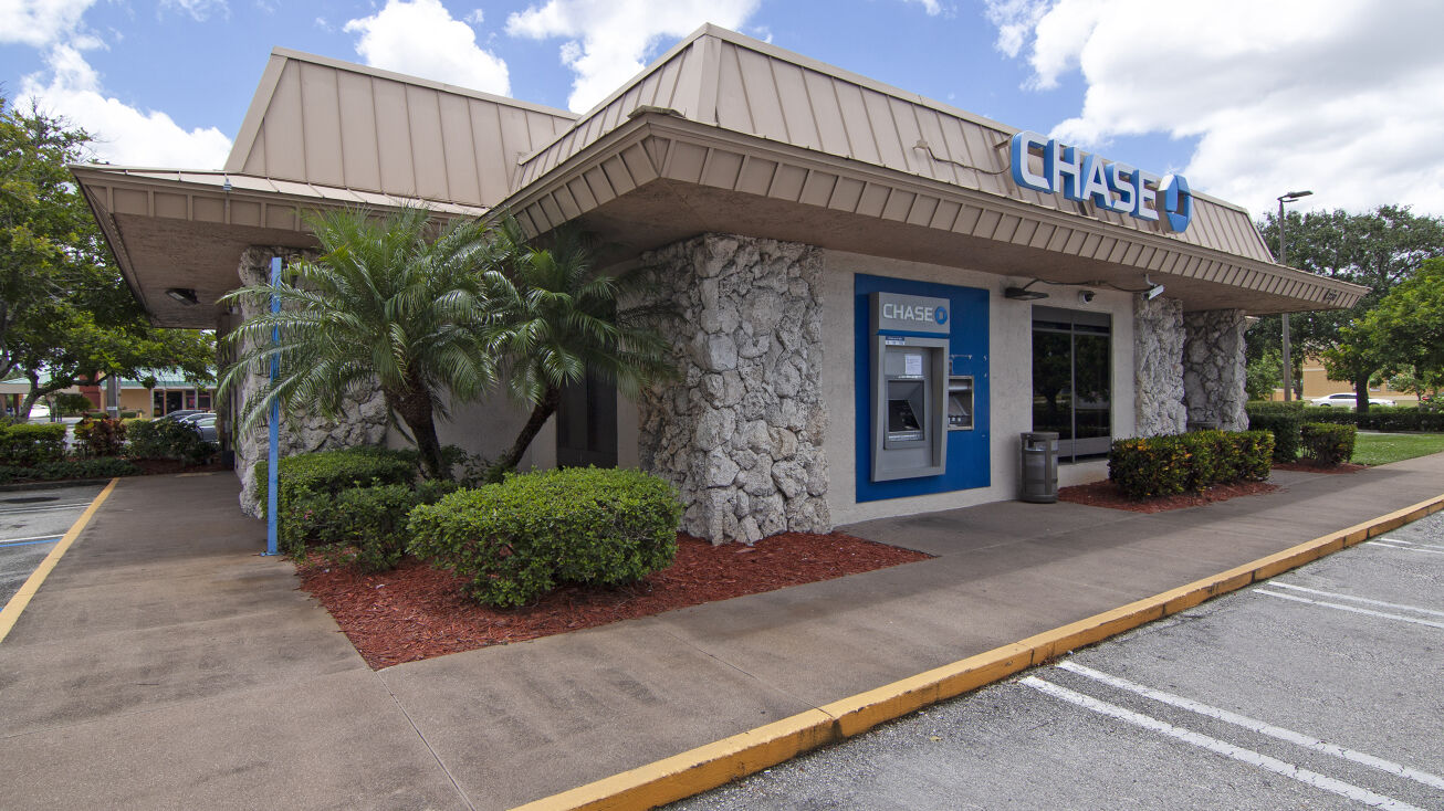 2280 SE Federal Hwy, Stuart, FL 34994 Retail Property for Sale