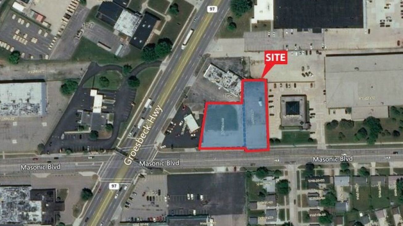 17689 Masonic, Fraser, MI 48026