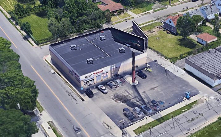 Pictures of Retail property located at 7870 Southfield Rd, Detroit, MI 48228 for sales - image #1