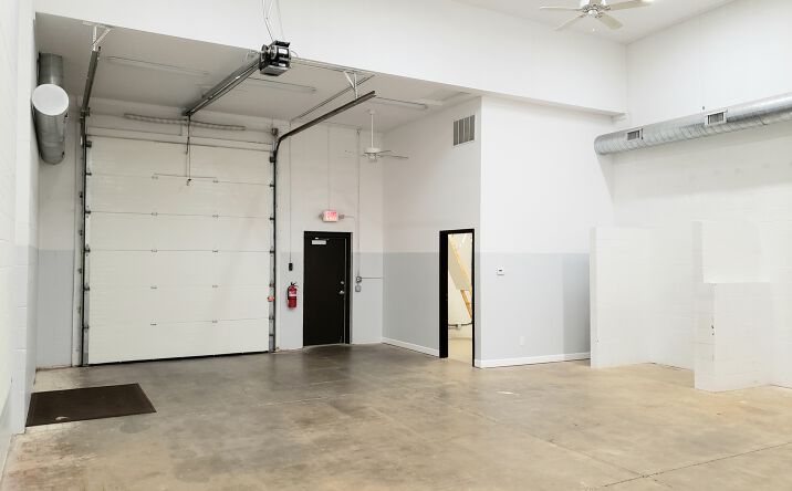 Pictures of Industrial property located at 2215 E Waterloo Rd, Akron, OH 44312 for comps - image #1