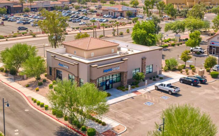 Pictures of Office property located at 17018 W Bell Rd, Surprise, AZ 85374 for comps - image #1