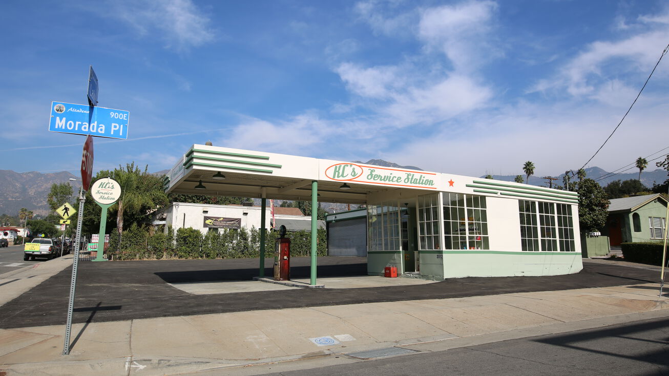 2012 Lake Ave, Altadena, CA 91001