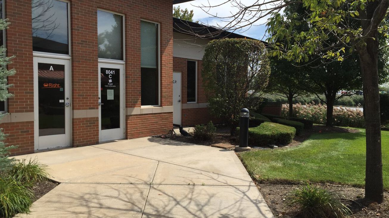 8041 186th St, Tinley Park, IL 60487