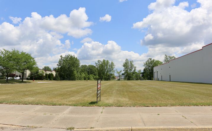 Pictures of Land property located at 3828 Bay Road, Saginaw, MI 48603 for sales - image #1