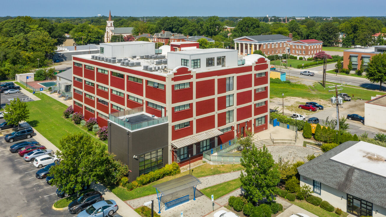 16 S Market St, Petersburg, VA 23803