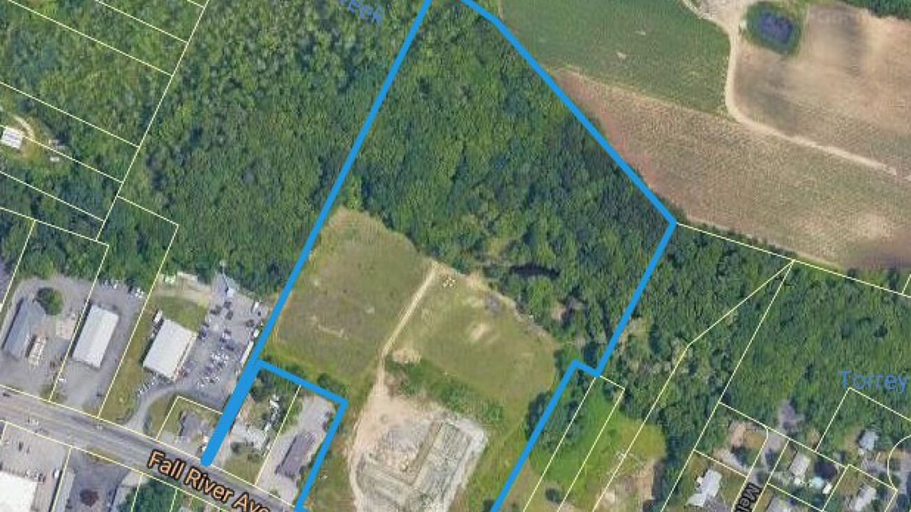 1530 Fall River Ave, Seekonk, MA 02771