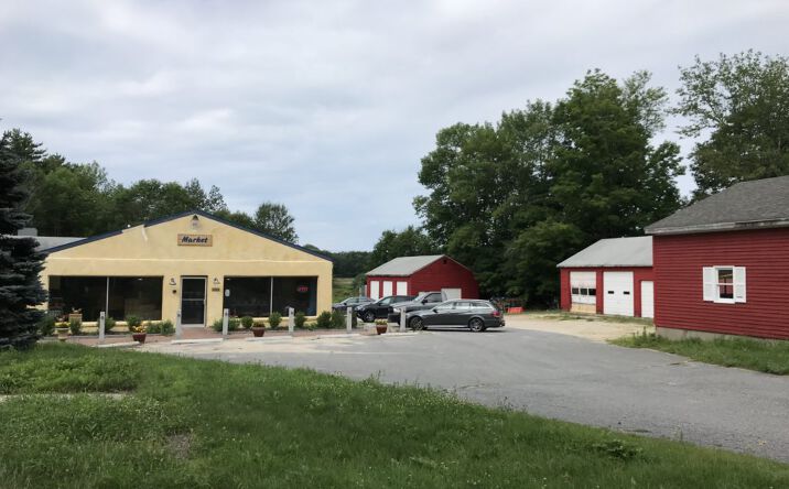 Pictures of Retail, Industrial, Mixed Use property located at 1102 Bridgton Road, Westbrook, ME 04092 for comps - image #1