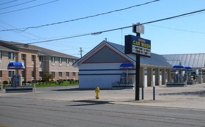 Pictures of Retail property located at 4105 W Bethel Ave, Muncie, IN 47304 for sales - image #1