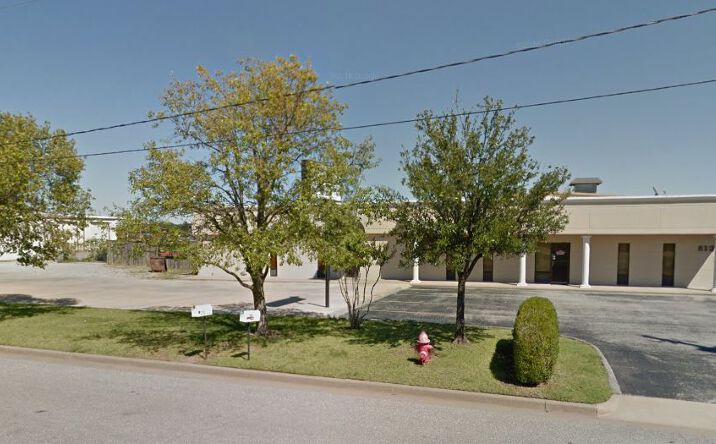 Pictures of Industrial property located at 810-812 SE 3rd St., Lawton, OK 73501 for sales - image #1