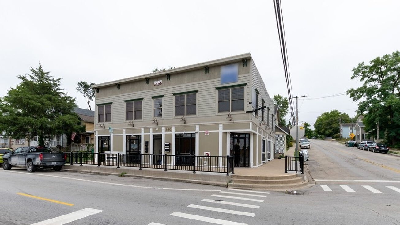 400 E Illinois, Lemont, IL 60439