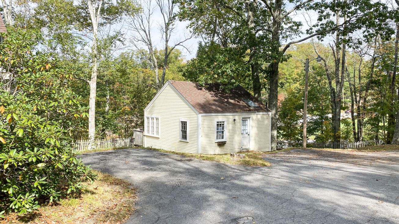 179 US 1 Route 27, ME 04556