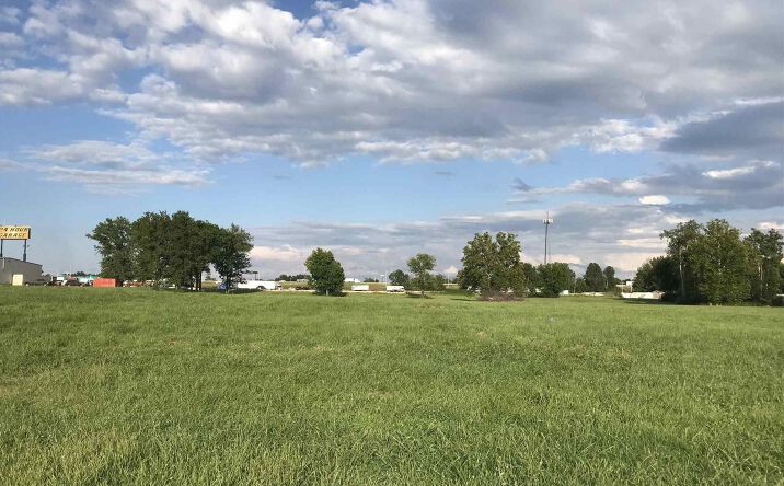 Pictures of Industrial property located at 0000 Halfway Road, Marion, IL 62959 for sales - image #1