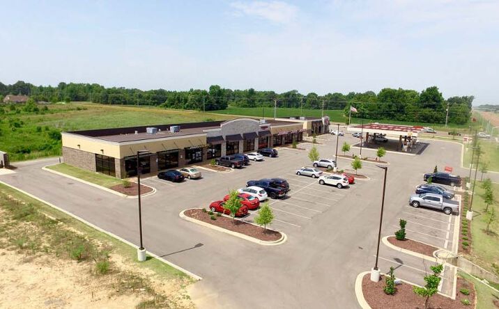 Pictures of Retail property located at 5025 Church Rd, Olive Branch, MS 38654 for sales - image #1
