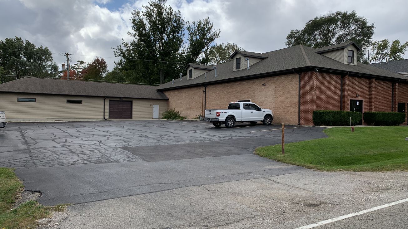 5005 McCullom Lake Rd., McHenry, IL 60050 Industrial Property for