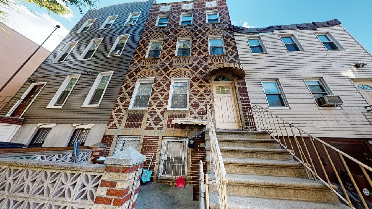 16 Devoe St, Brooklyn, NY 11211