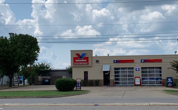Pictures of Retail property located at 6715 S Broadway Ave, Tyler, TX 75703 for comps - image #1
