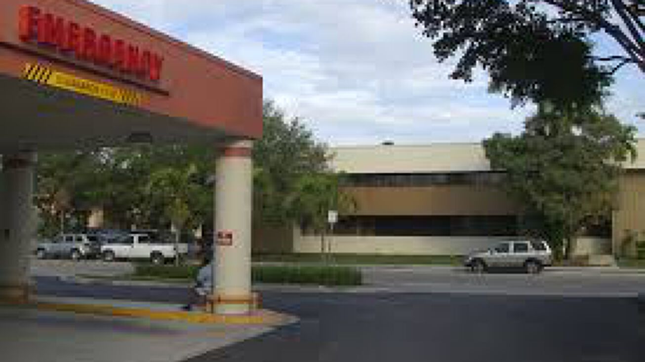 9299 SW 152nd St, Miami, FL 33157