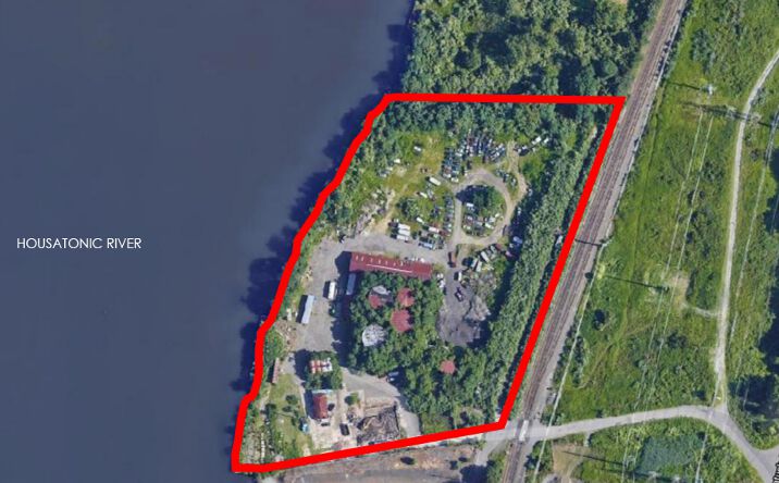 Pictures of Land property located at 990 Naugatuck Ave, Milford, CT 06461 for sales - image #1