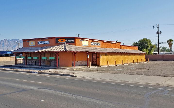 Pictures of Retail property located at 2000 N. Oracle road, Tucson, AZ 85705 for comps - image #1