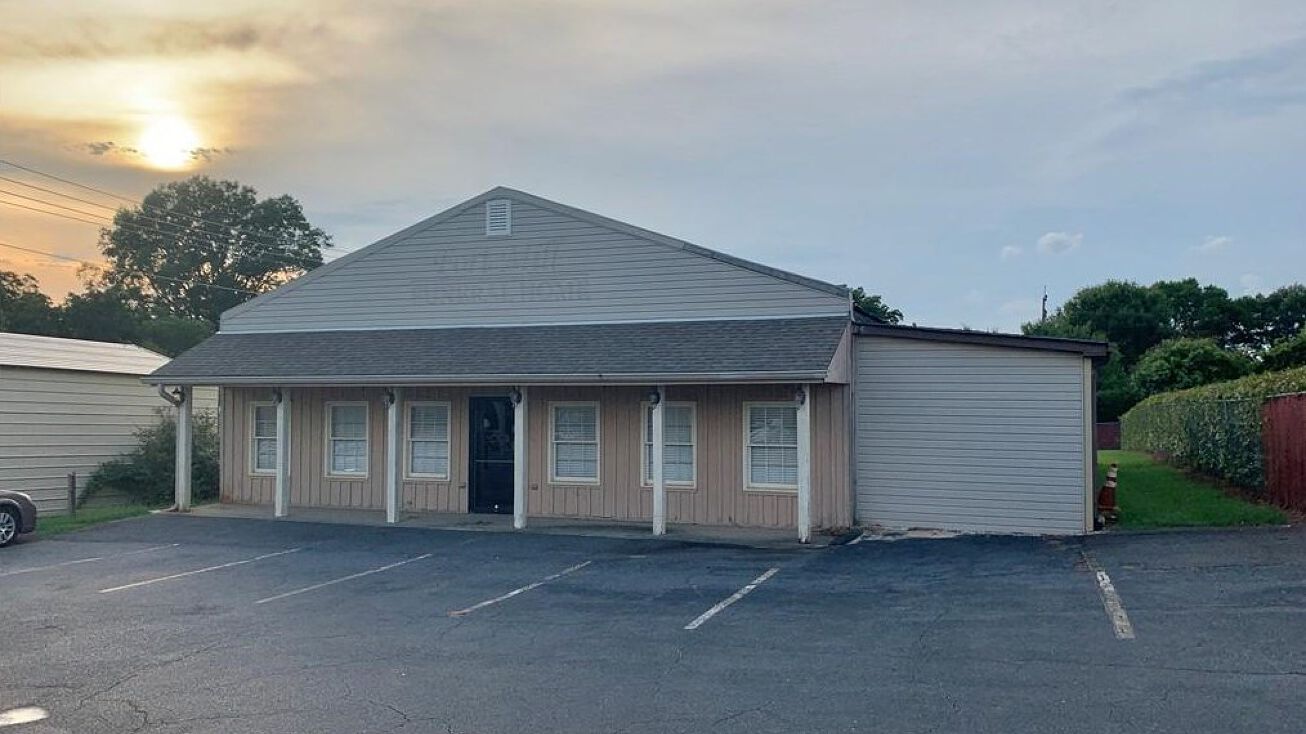 Pictures of Retail, Office property located at 120 Massey St, Fort Mill