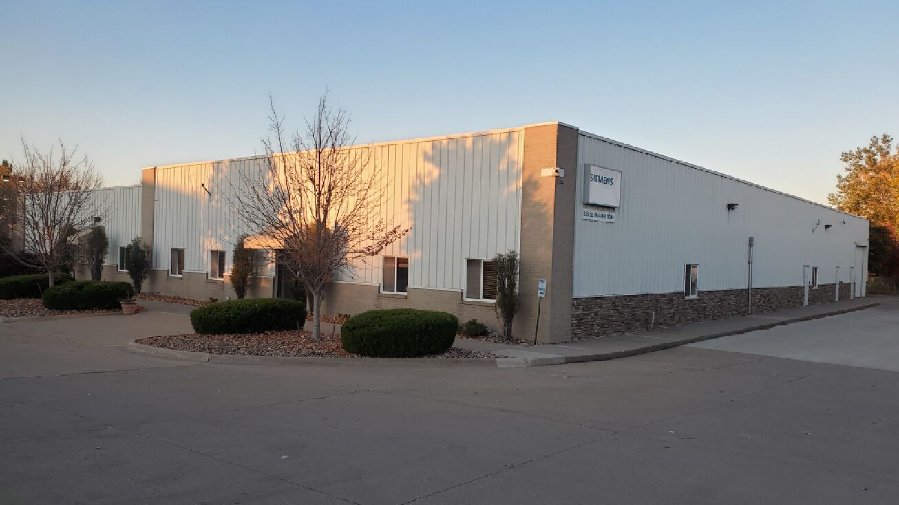 335 SE Oralabor Rd, Ankeny, IA 50021