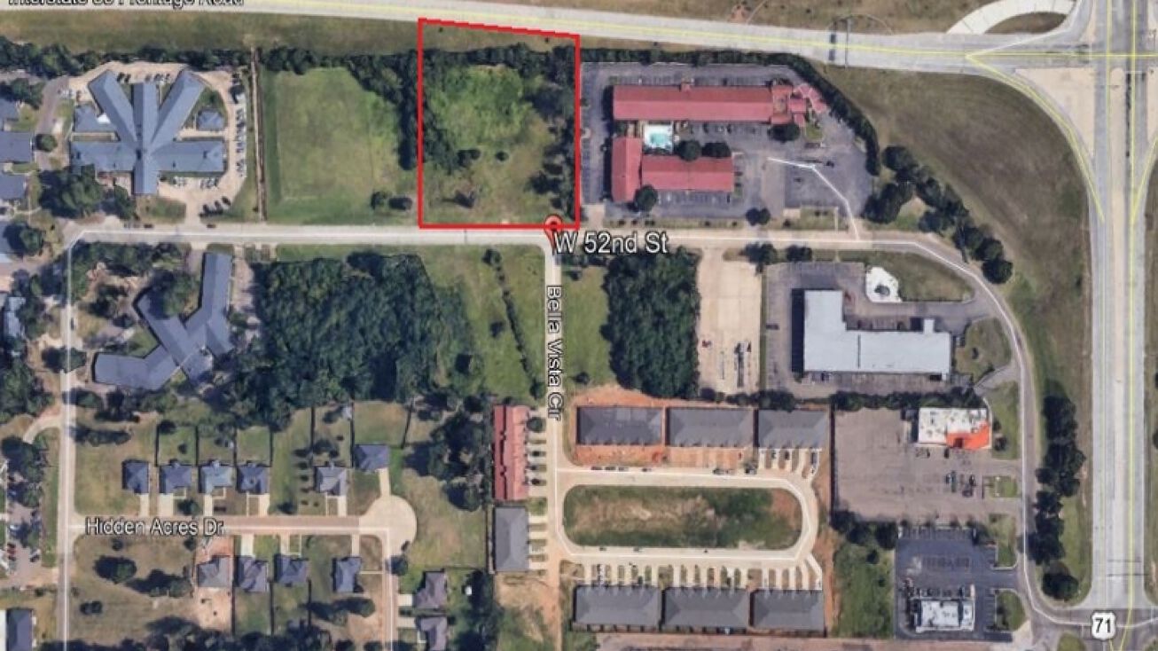 5000 W 52nd St, Texarkana, TX 75503