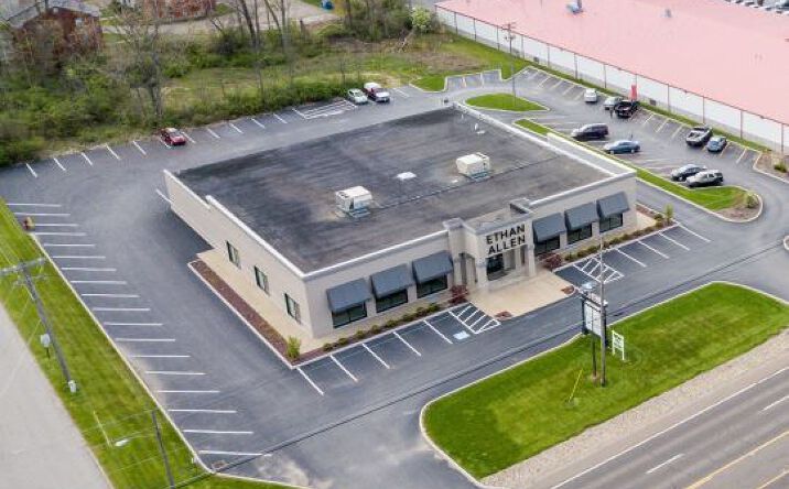 Pictures of Retail property located at 8040 Market St, Boardman, OH 44512 for comps - image #1