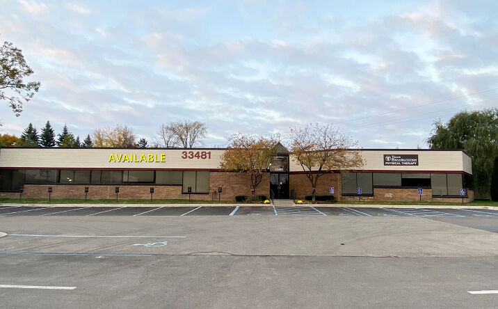 Pictures of Office property located at 33481 W. 14 Mile Road, Farmington Hills, MI 48331 for sales - image #1