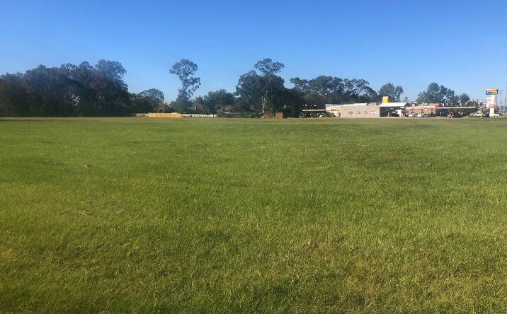 Pictures of Land property located at 2426-2440 O'Neal Ln, Baton Rouge, LA 70816 for sales - image #1