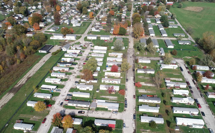image of property at 25 WATERFORD GLN Bucyrus OH 44820-1808