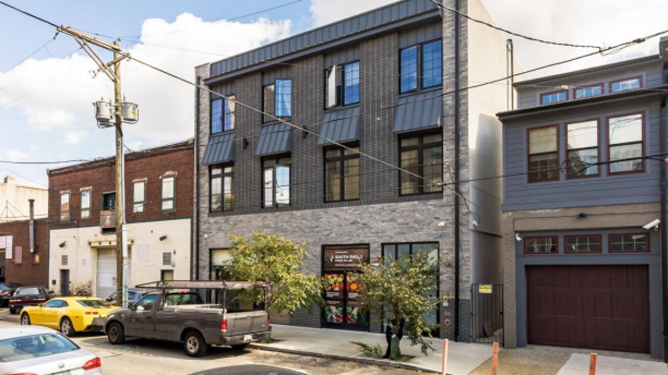 2031 S Juniper St, Philadelphia, PA 19148