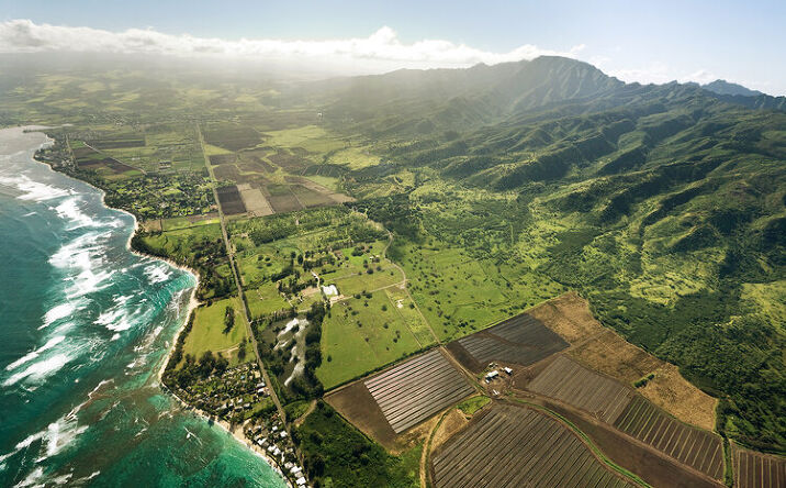 Pictures of Land, Mixed Use property located at 68-540 Farrington Hwy, Waialua, HI 96791 for comps - image #1