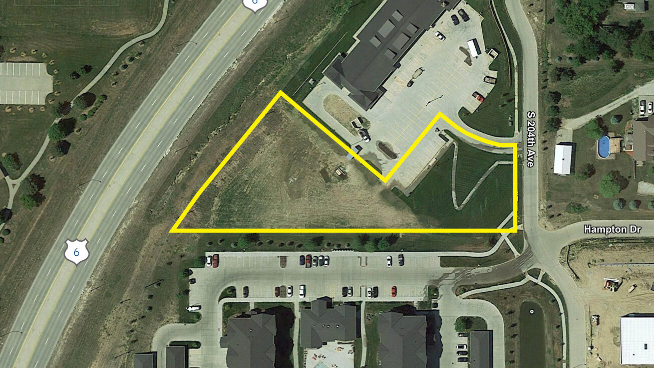 10816 S 204th Ave Cir, Gretna, NE 68028