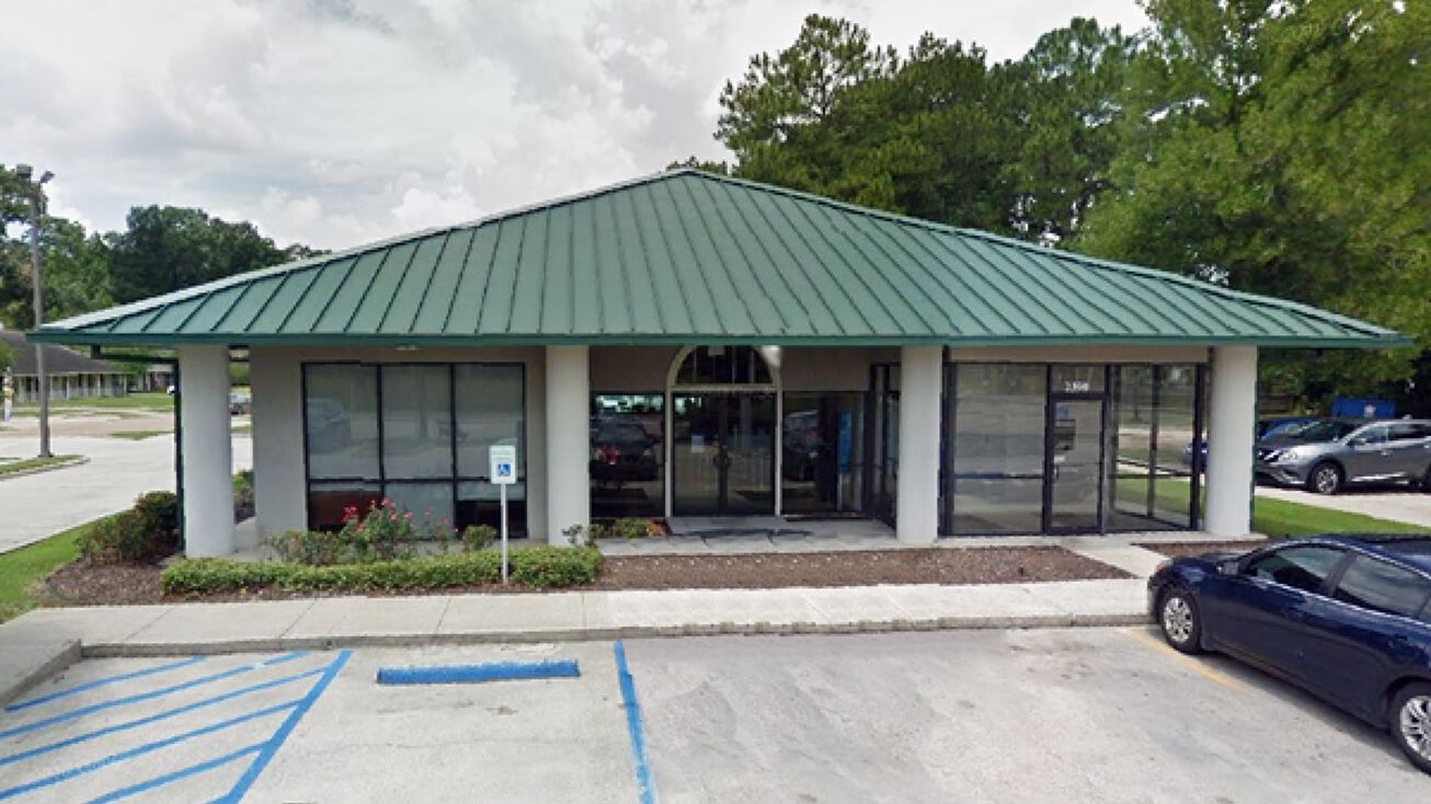 2390 O'Neal Ln, Baton Rouge, LA 70816