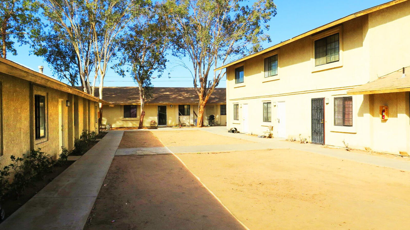 13584 Yakima Rd, Apple Valley, CA 92307 Multifamily Property for Sale