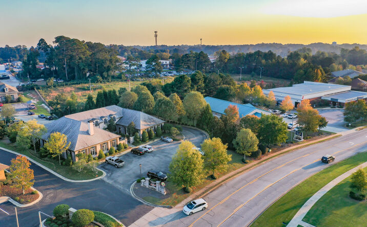 Pictures of Office property located at 724 N Dean Rd, Auburn, AL 36830 for comps - image #1