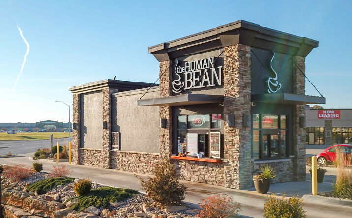 Pictures of Retail property located at 4414 Commons Dr, Saint Joseph, MO 64503 for comps - image #1