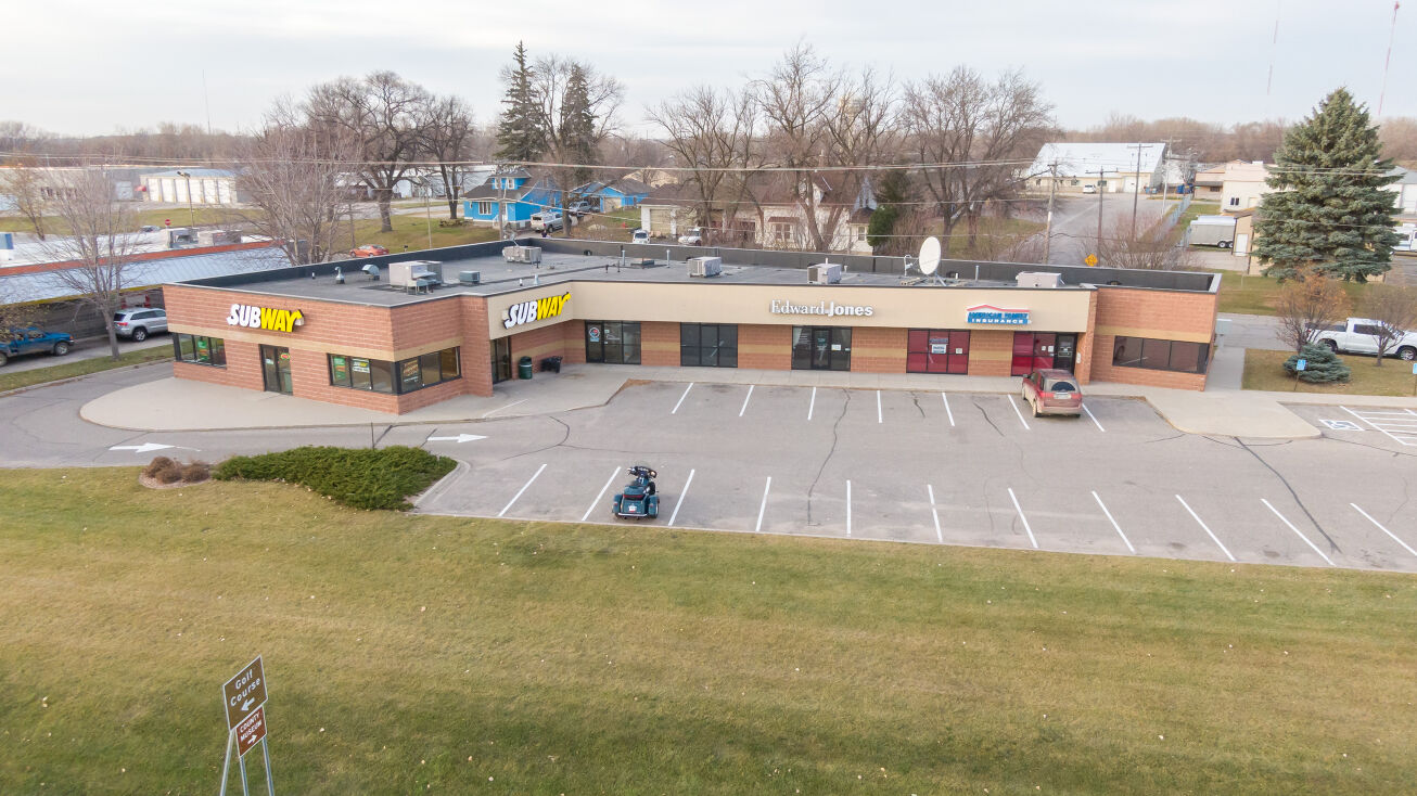 1617 US12, Willmar, MN 56201 Retail Property for Sale Point Plaza
