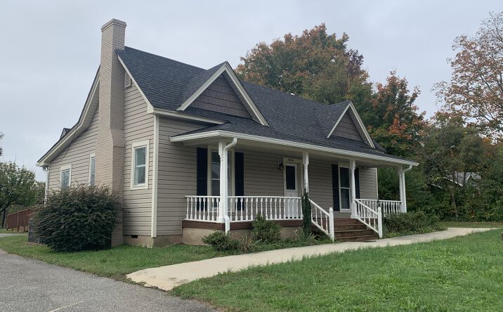 image of property at 304 E KING ST Kings Mountain NC 28086-3419