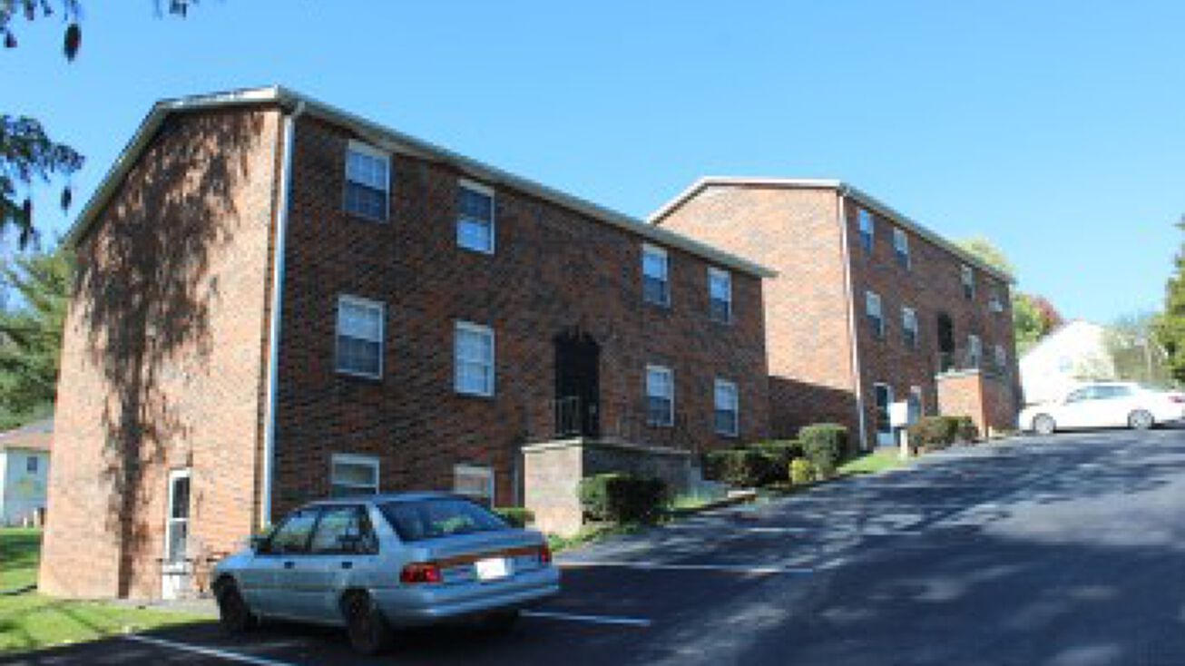 301 Dahlia Dr, Knoxville, TN 37918