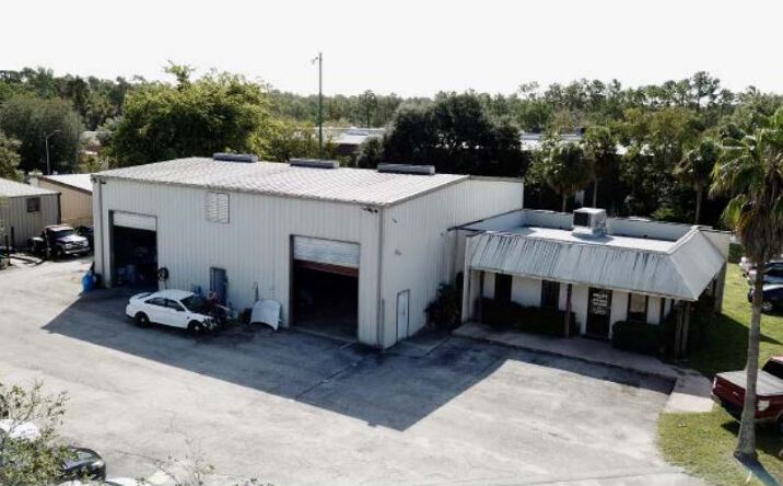 8963 PHILIPS HWY Jacksonville FL 32256-1303 APN: 152580 0165 | Crexi.com