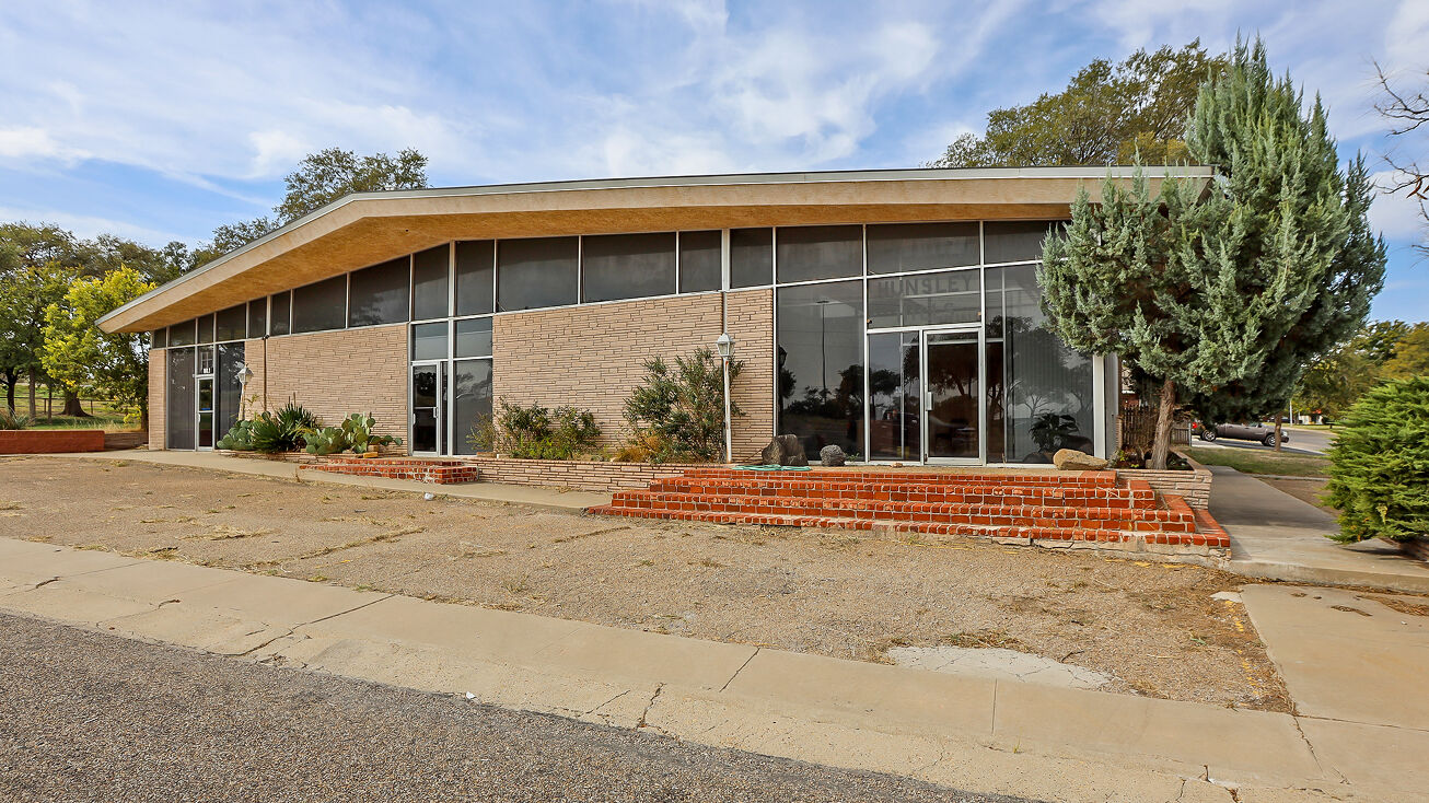 1 Hunsley Hills Blvd, Canyon, TX 79015