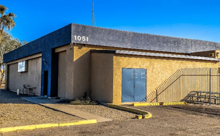 Pictures of Industrial property located at 1051 E Broadway Rd, Phoenix, AZ 85040 for comps - image #1