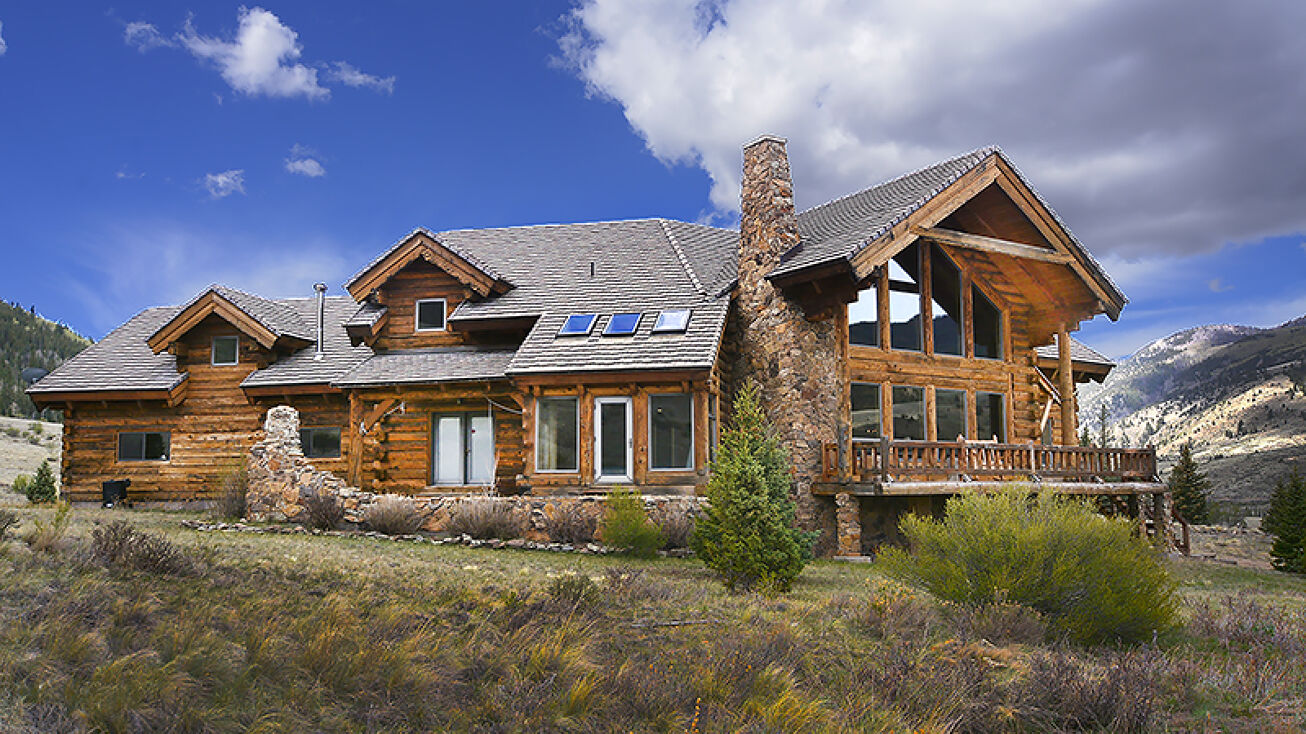 1051 Middle Creek Rd, Creede, CO 81130